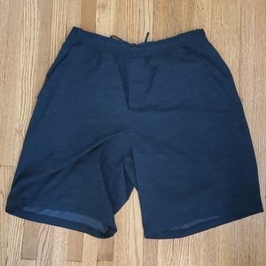 Lululemon black pacebreaker shorts with liner 9 in
